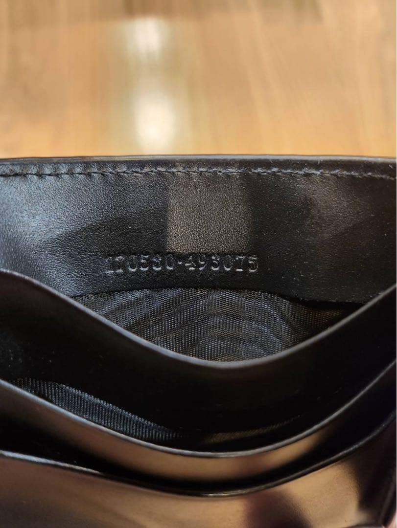 \"美品\"GUCCI ブラック GGパターン マネークリップ