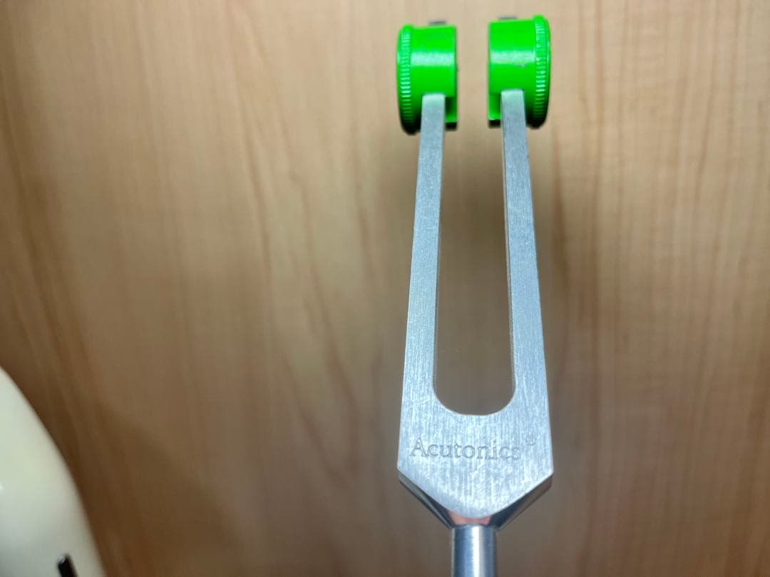 アキュトニクス　キロン(ミドル) 音叉