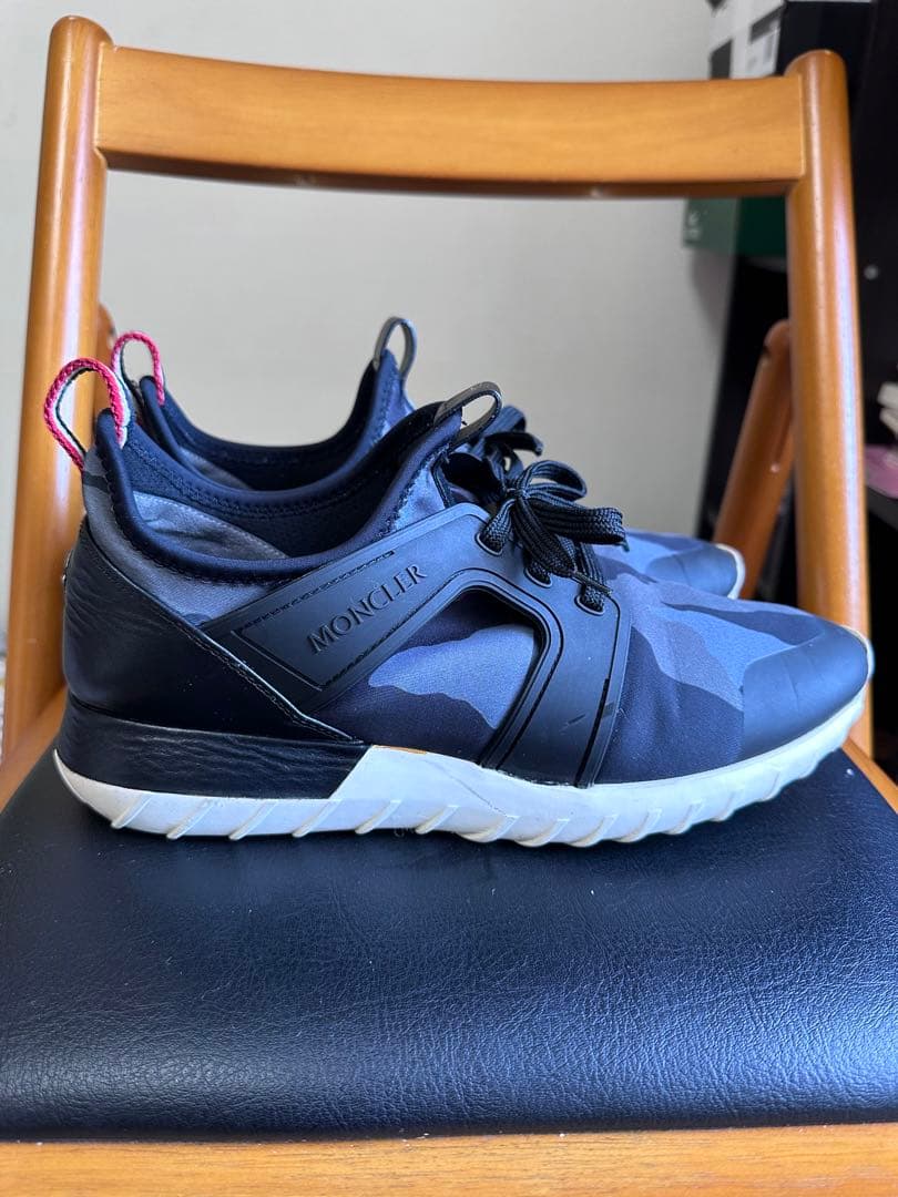 モンクレールスニーカー