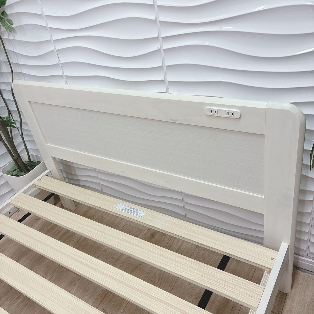 ◇大阪府 神戸市 配達料無料！◇ニトリ◇すのこベッド◇コンセント付き◇セミダブル