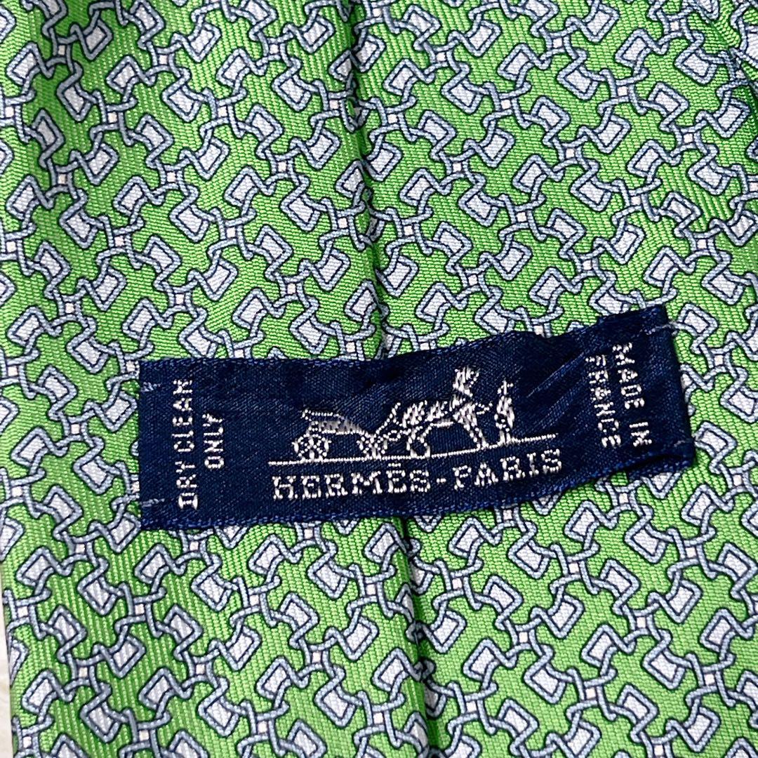 ✨未使用級✨　HERMES シルク100% ネクタイ グリーン フランス製　総柄