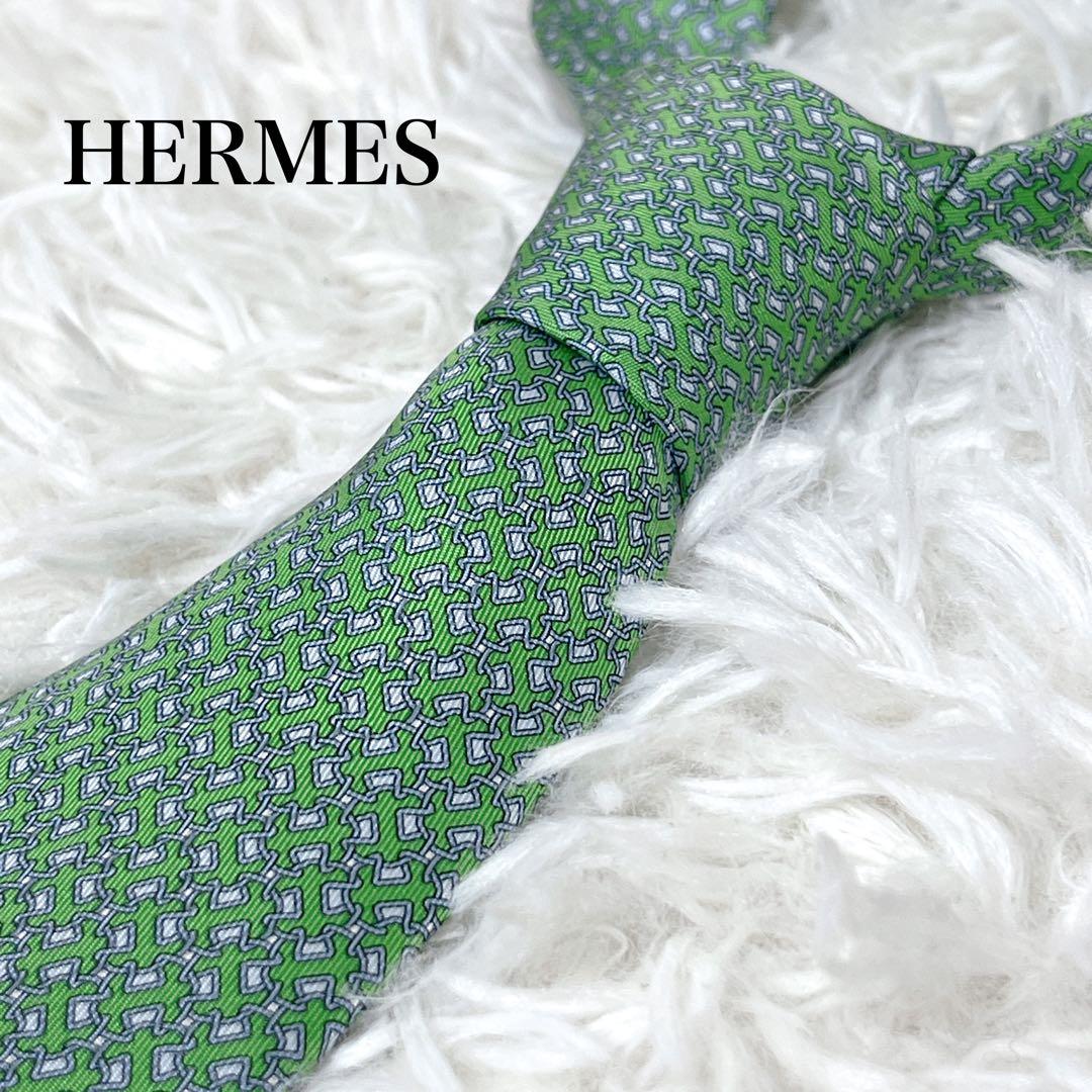 ✨未使用級✨　HERMES シルク100% ネクタイ グリーン フランス製　総柄