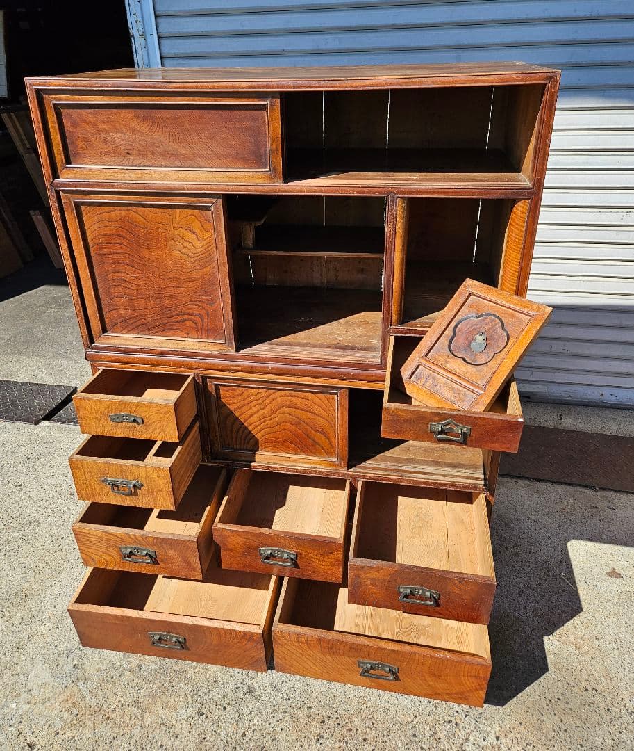 日本のアンティーク 美しい杢目の茶箪笥 無垢材 欅 茶棚 和家具 木製 古民家