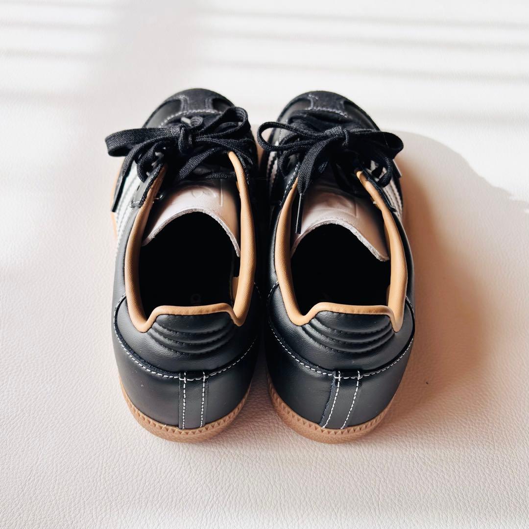 adidas Samba ブラック　スニーカー　アダムエロペ