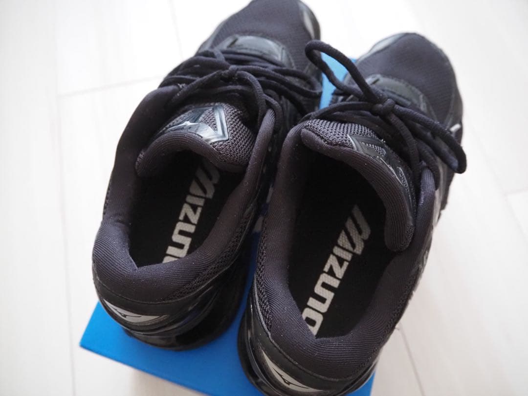 専用出品☆美品☆Mizuno ブラック スニーカー