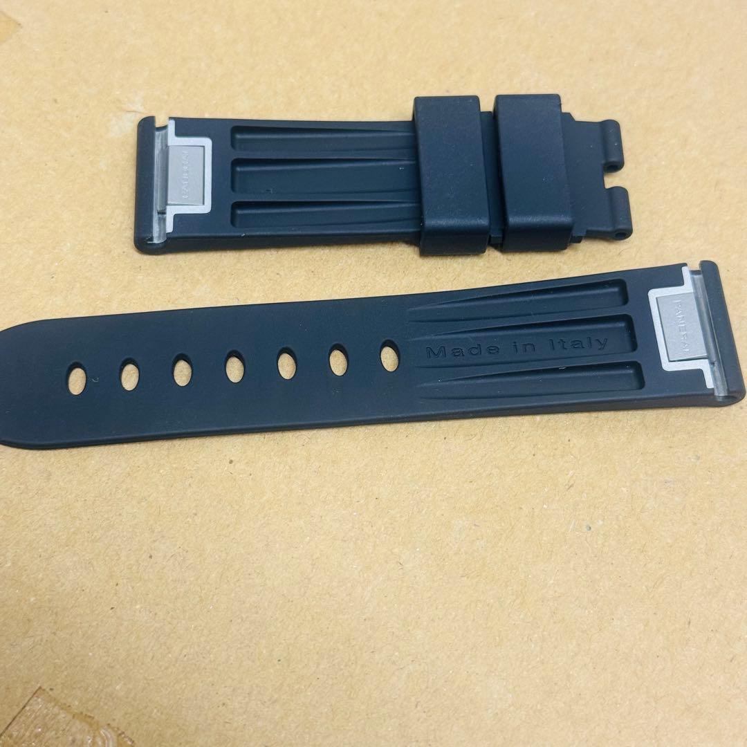 【未使用保管品】パネライ　ラバーベルト　ブラック　22mm