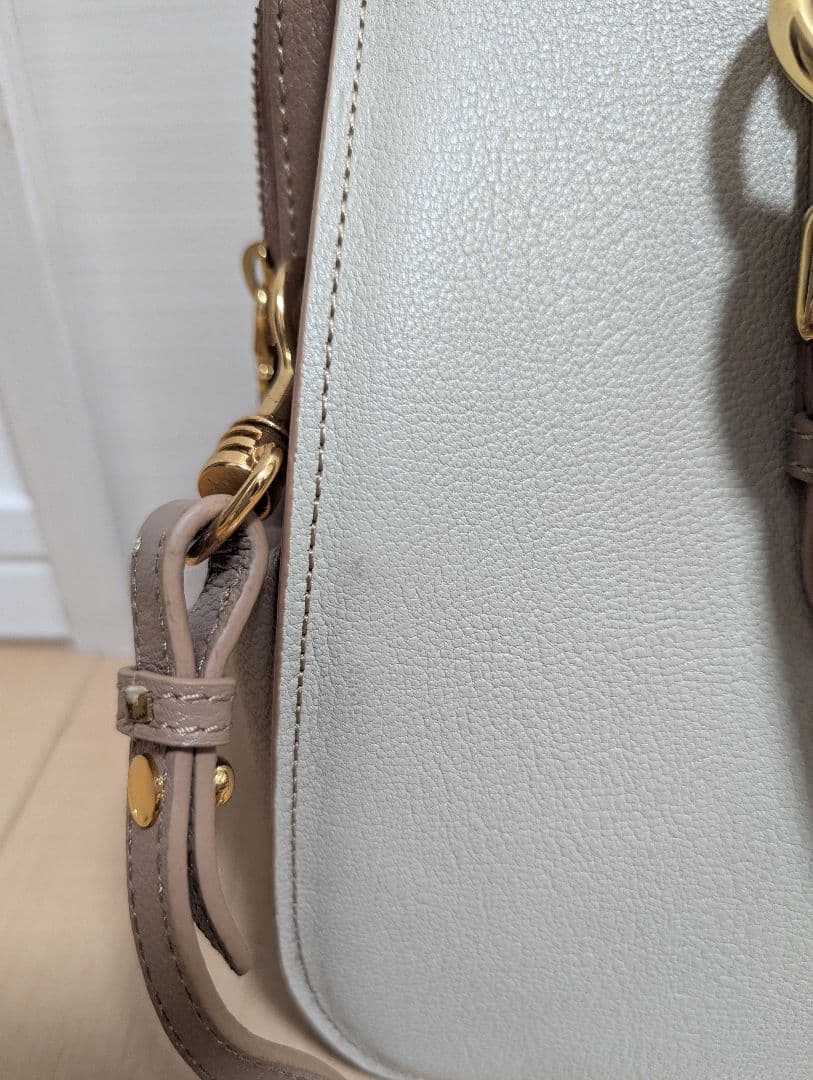 ミュウミュウ　MIU MIU マドラスショルダーバッグ