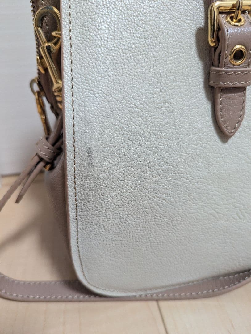 ミュウミュウ　MIU MIU マドラスショルダーバッグ