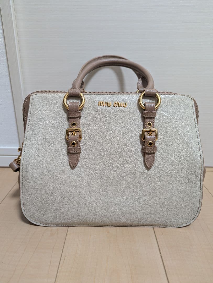 ミュウミュウ　MIU MIU マドラスショルダーバッグ