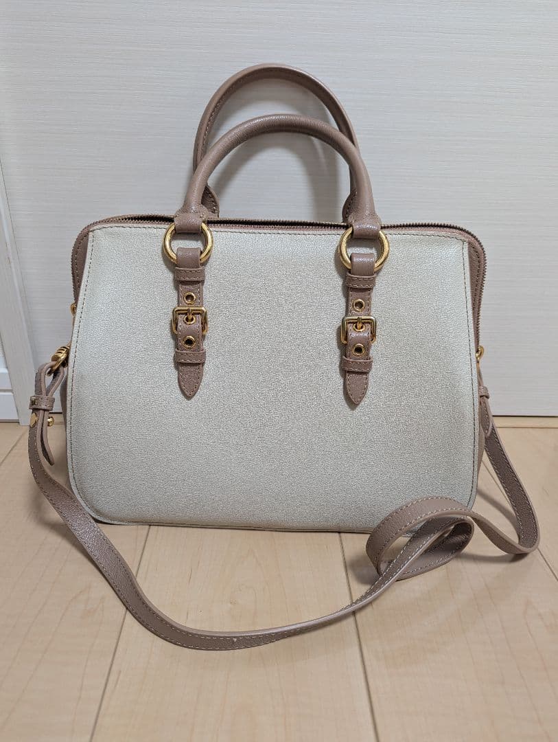 ミュウミュウ　MIU MIU マドラスショルダーバッグ