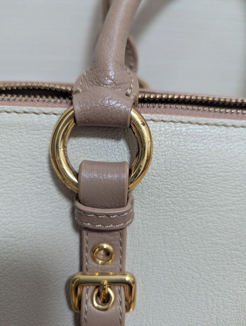 ミュウミュウ　MIU MIU マドラスショルダーバッグ