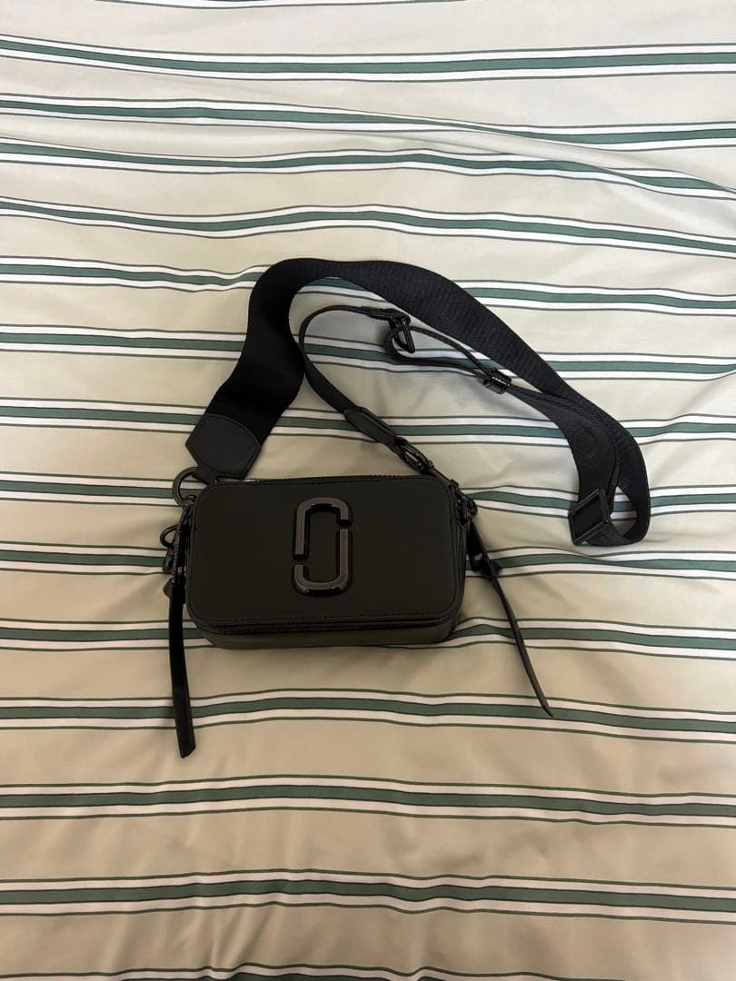 マークジェイコブス　スナップショット　ショルダーバッグ　ブラック