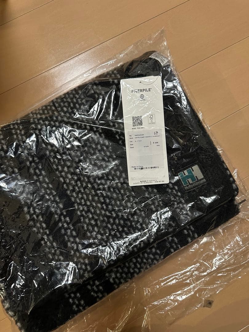 ヘリーハンセン　ディセンダント　スカーフ