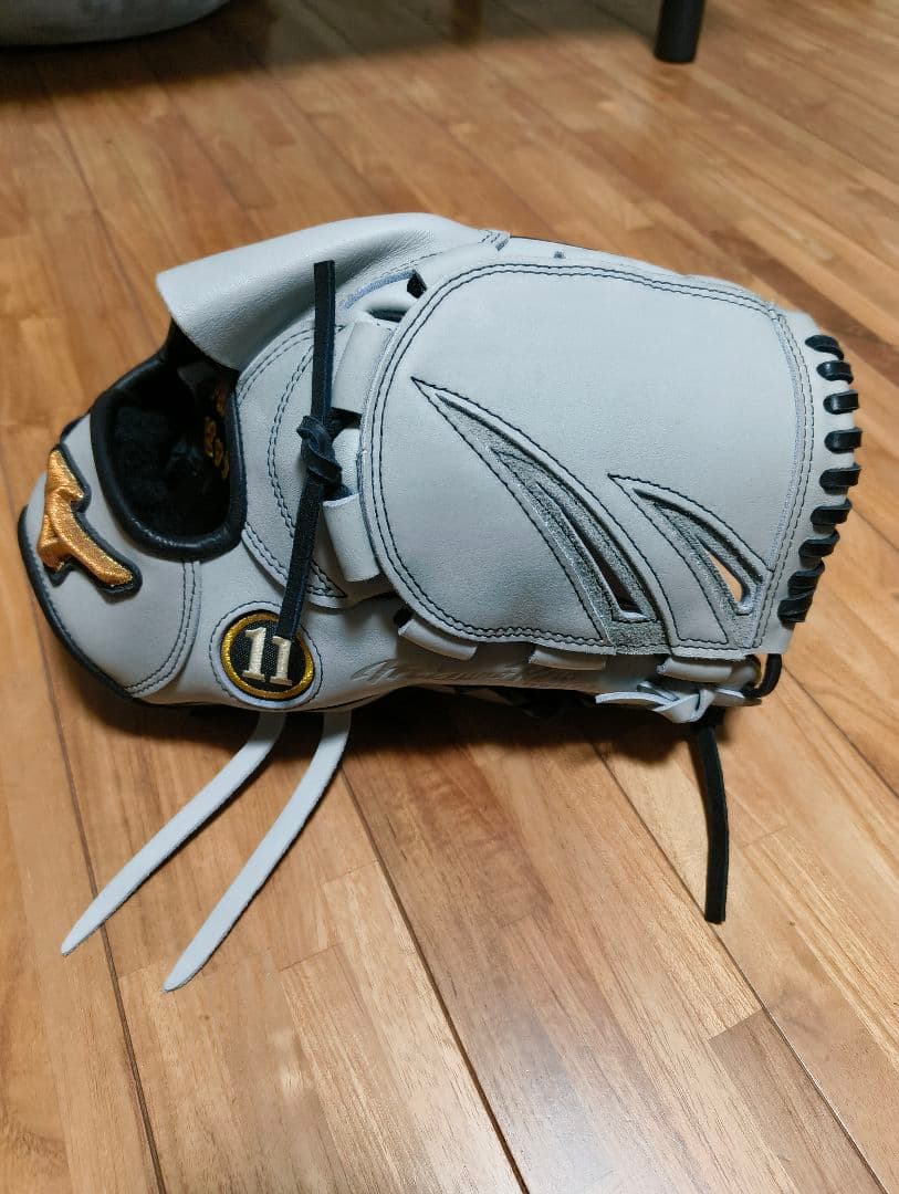 【即戦力・型良】ミズノプロ 硬式 投手用 オーダー 西野勇士モデル