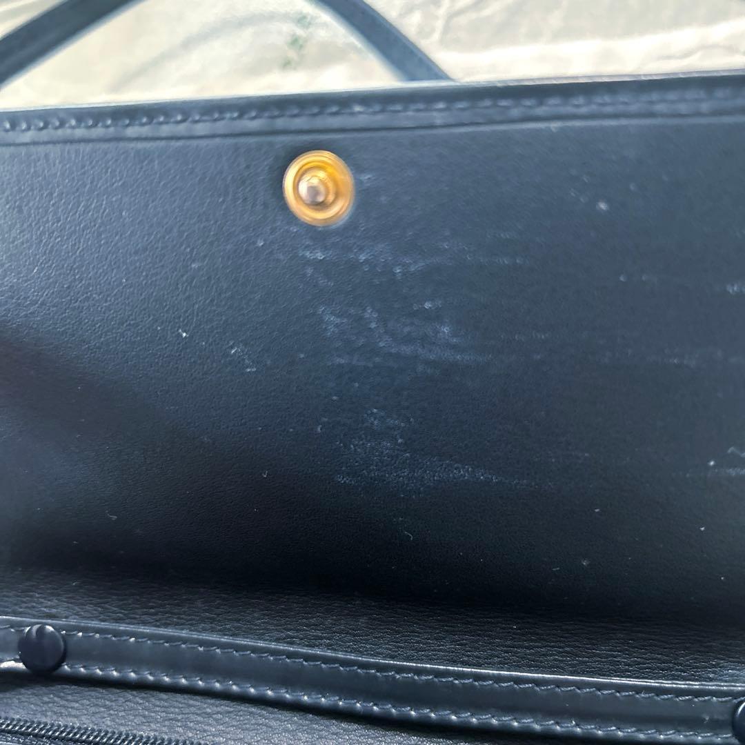 希少 LOEWE ポシェット型レザー長財布 ネイビー