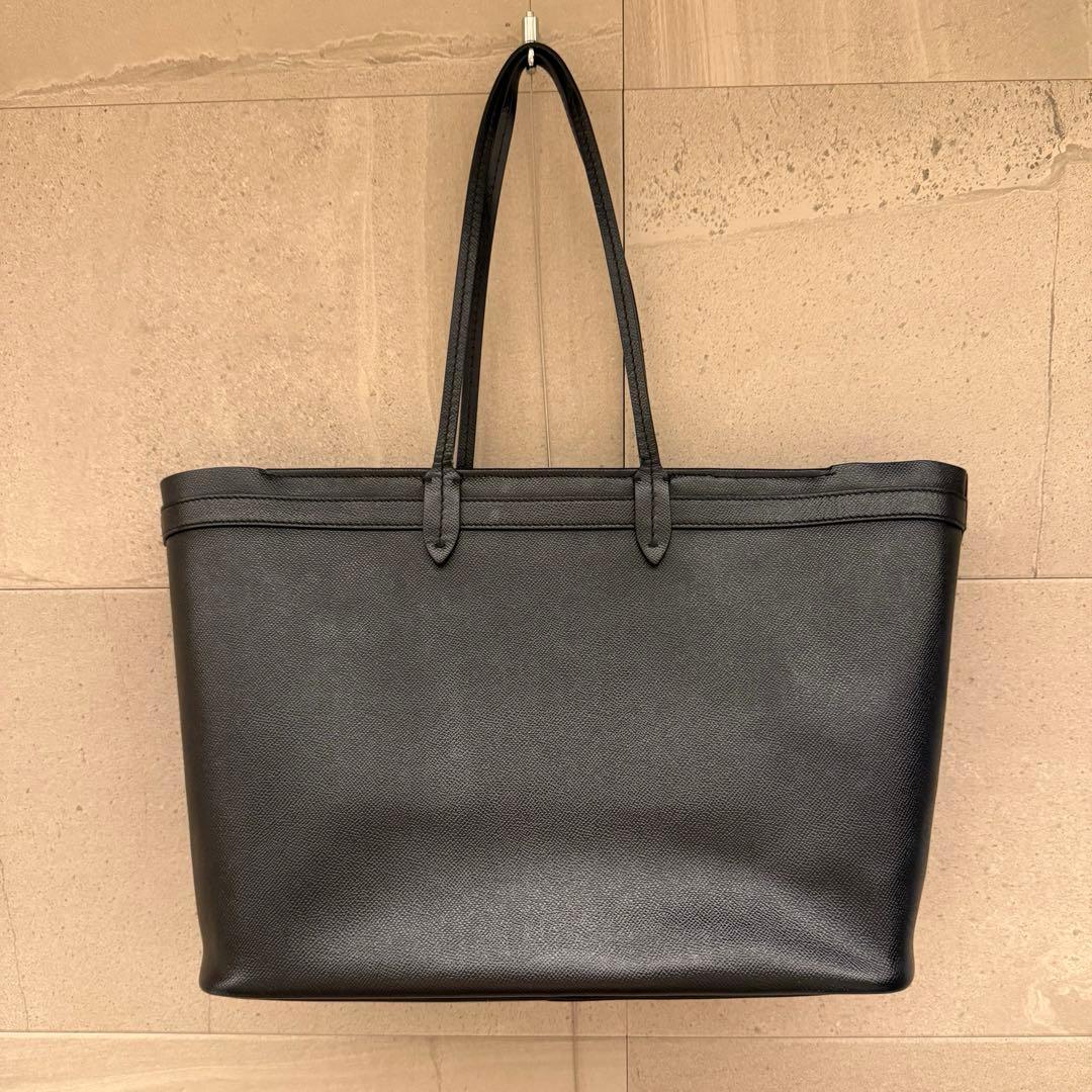 Salvatore Ferragamo ブラックレザー ヴァラ　リボン　バッグ