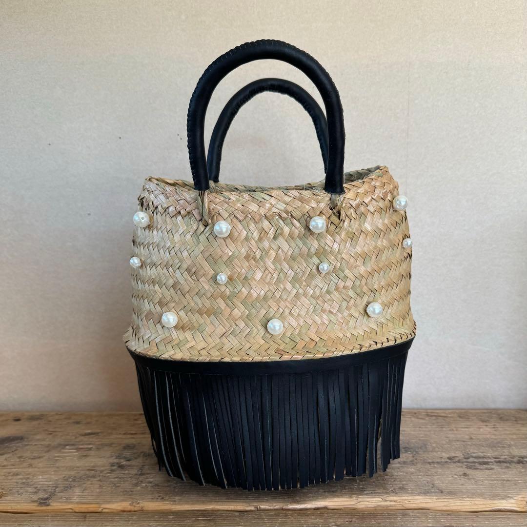 hansry カゴバッグ　pearl-black fringe