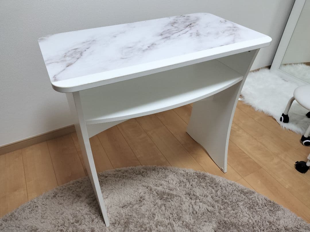 ネイルテーブル　ホワイト 大理石風テーブル