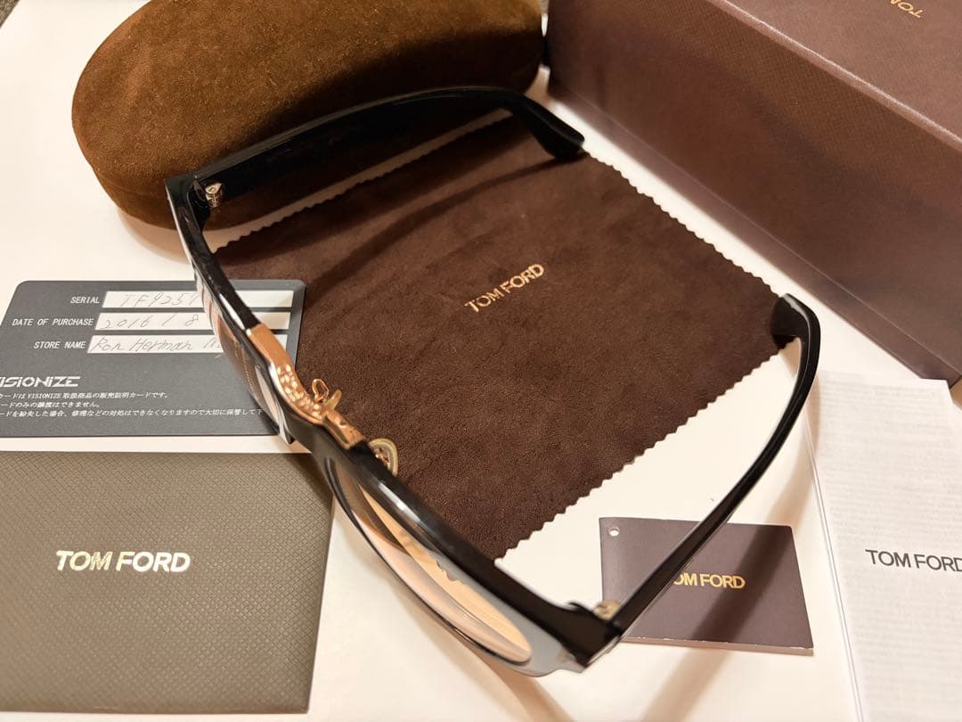 TOM FORD トムフォード　TF9257 01A