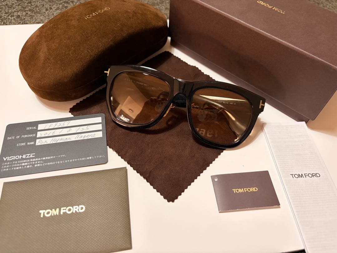 TOM FORD トムフォード　TF9257 01A