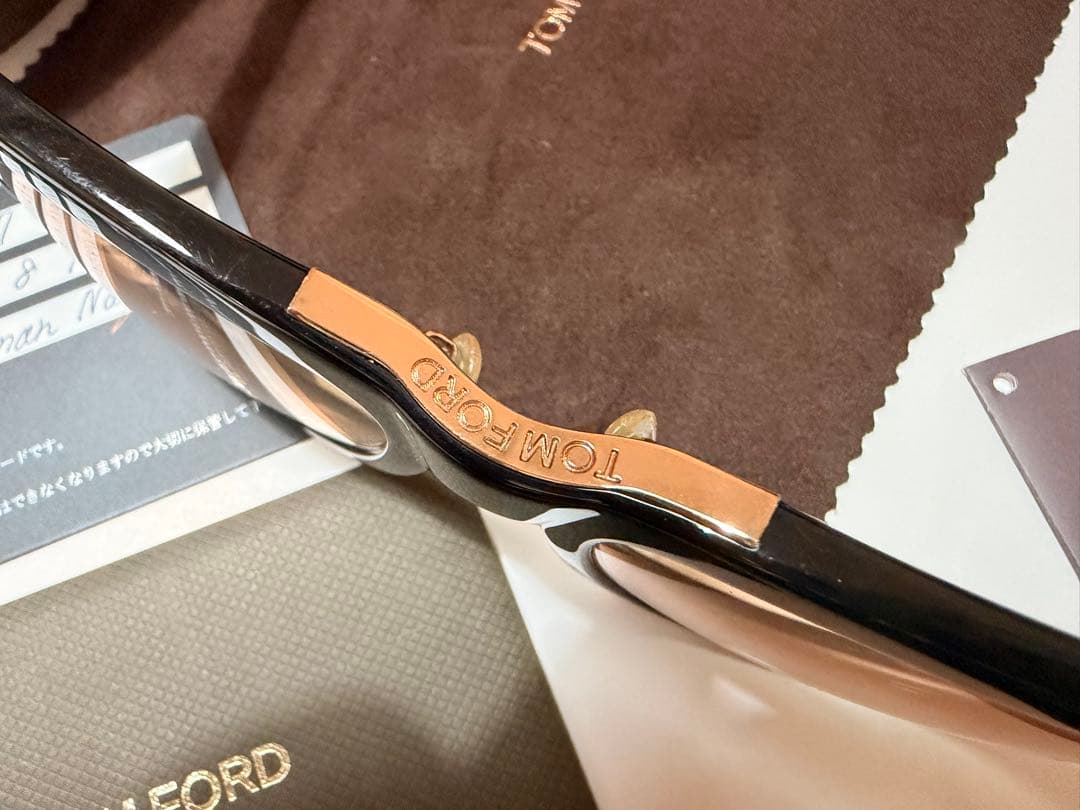 TOM FORD トムフォード　TF9257 01A