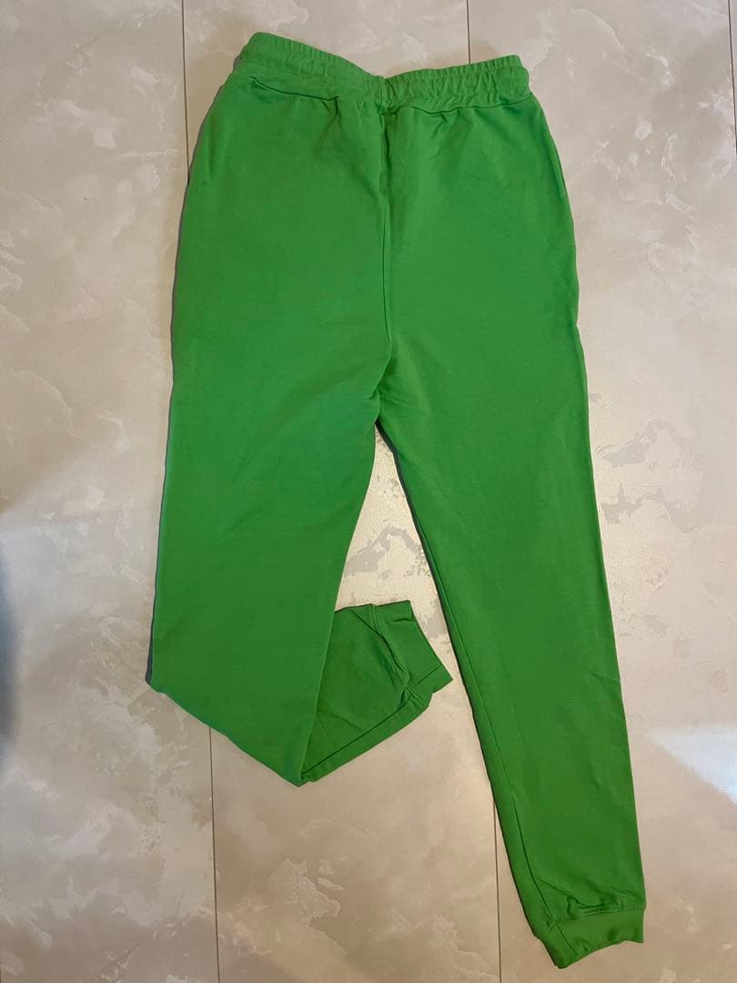 かなり美品　BAWL ロゴ入りタンクトップとパンツの上下セット