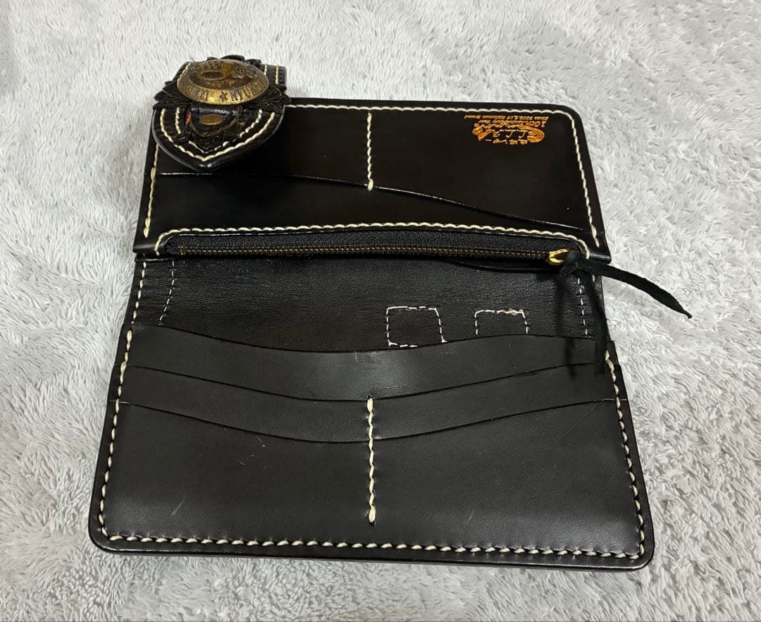 琉球レザー 長財布／未使用・自宅保管品／彫刻デザイン
