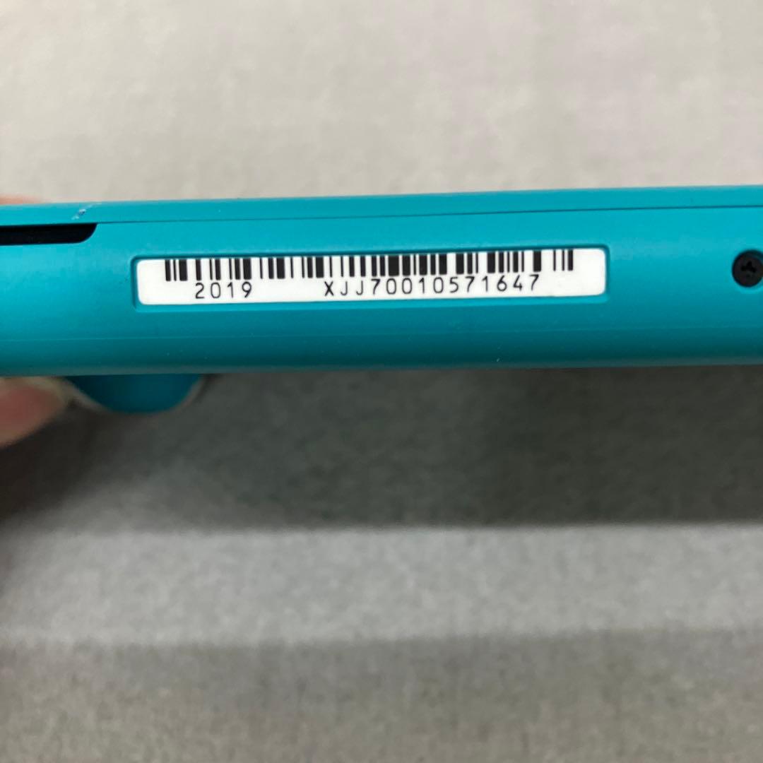 GD3122 Nintendo SwitchLite ターコイズ　本体のみ