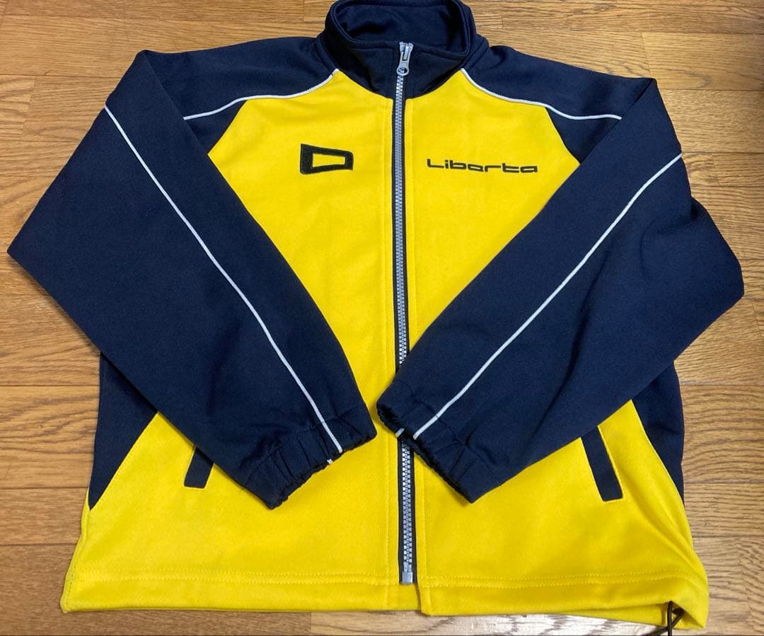 リベルタ⭐︎ジャージ上下セット　レガース付き