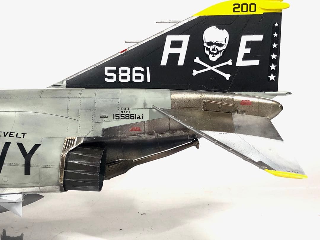 タミヤ 1/32 マクダネル ダグラス F-4J ファントムII