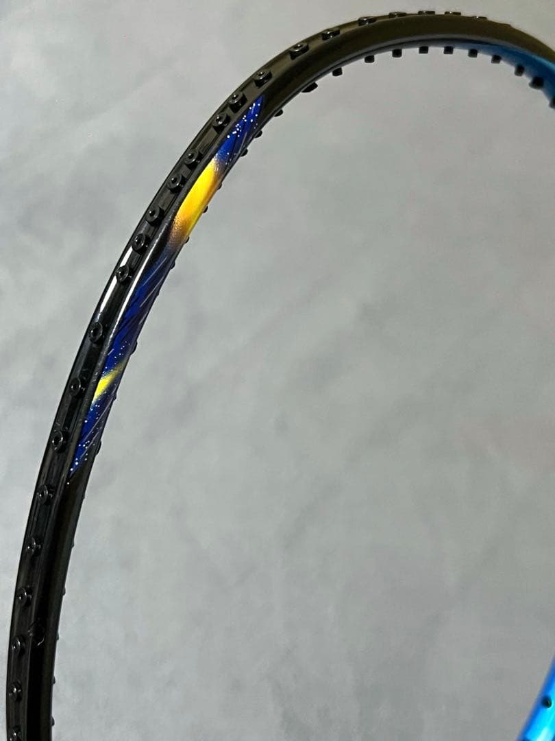 【廃盤品】YONEX アストロクス77 4UG5 ASTROX77青