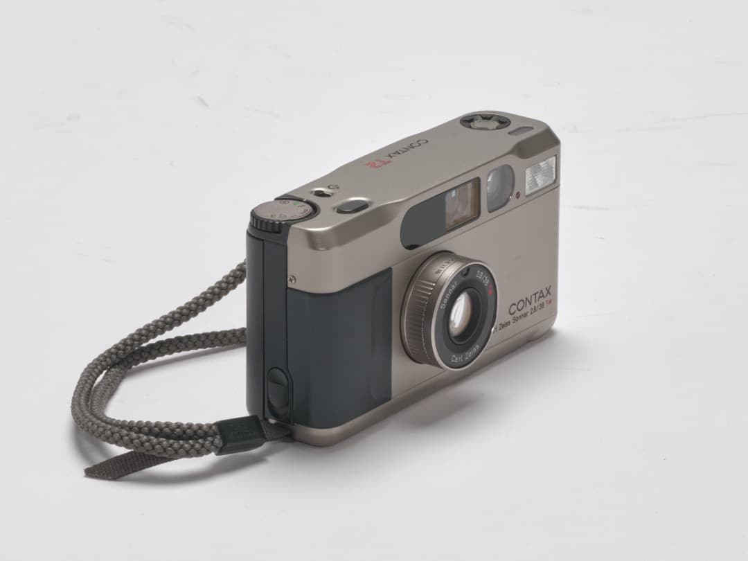 CONTAX T2 チタンシルバー 純正ケース付き