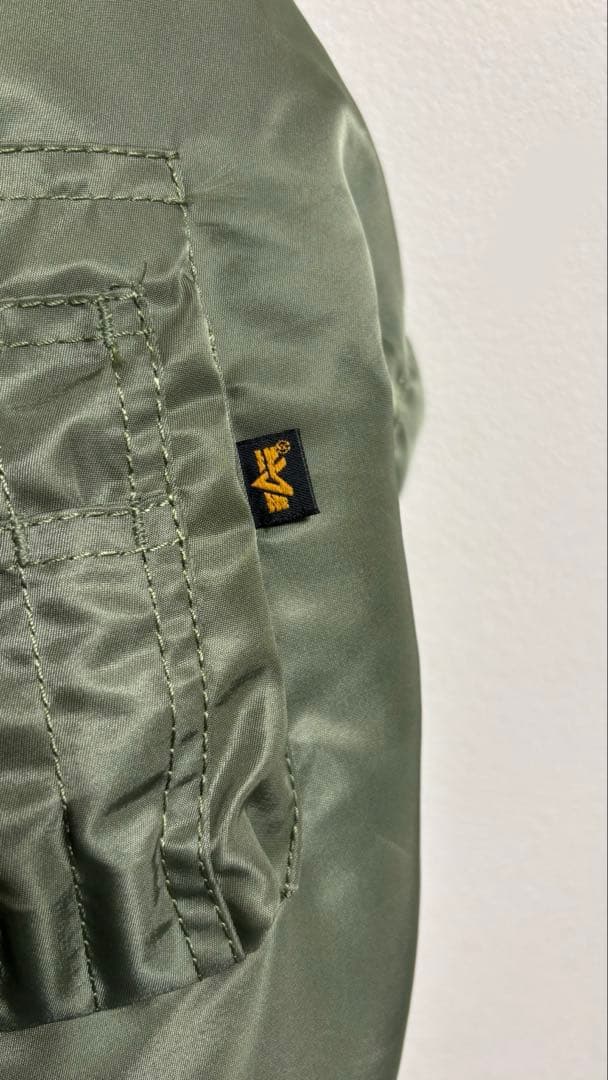 ALPHA INDUSTRIES MA-1 カーキ(グリーン) ※難アリ