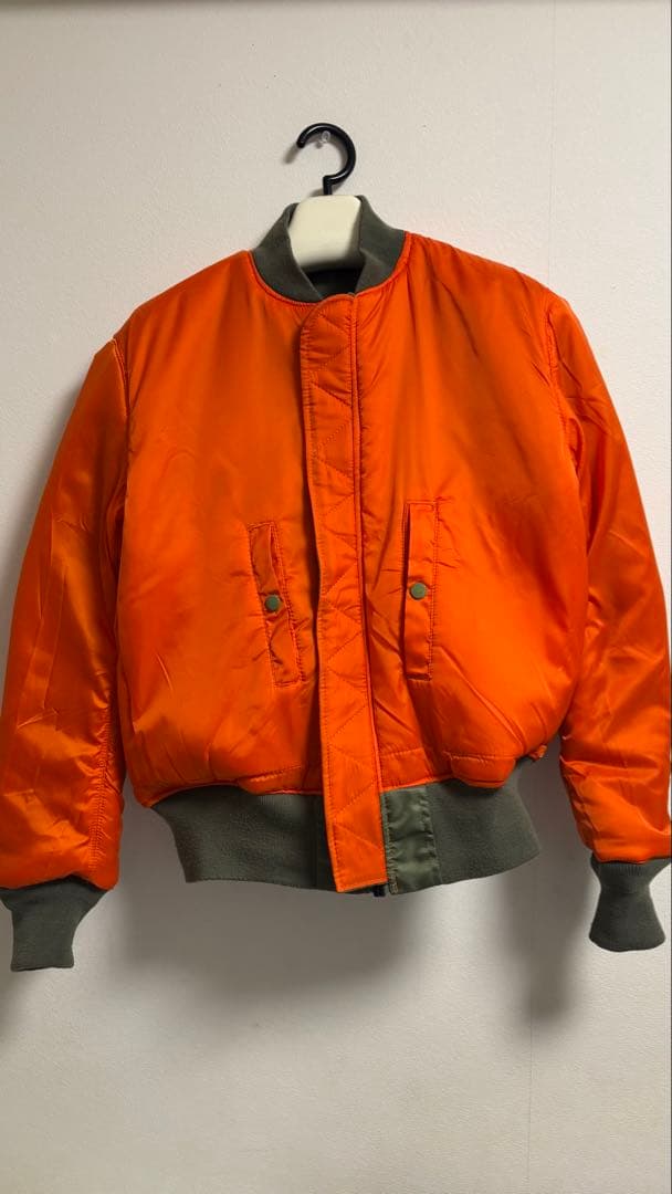 ALPHA INDUSTRIES MA-1 カーキ(グリーン) ※難アリ