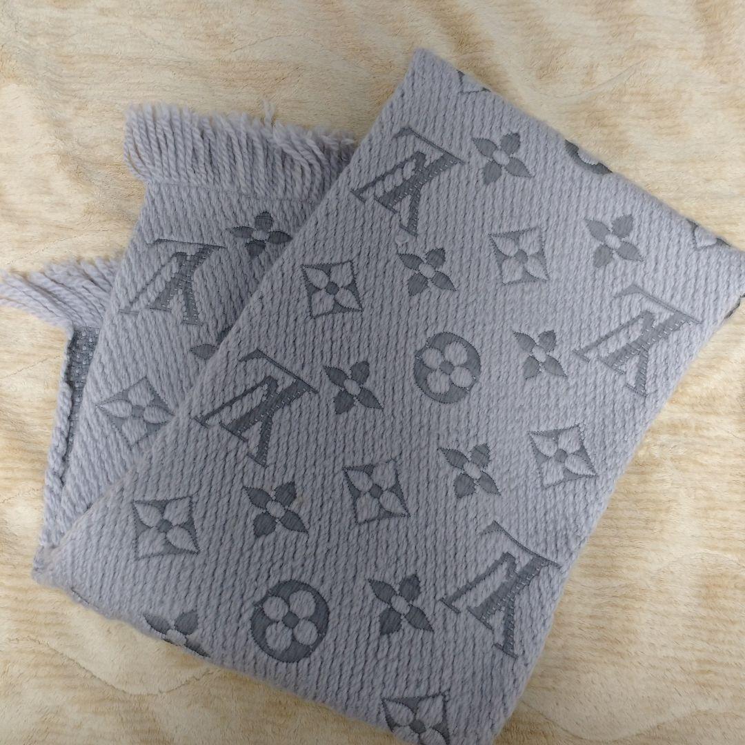 ルイ・ヴィトン　グレー マフラー フリンジ付き