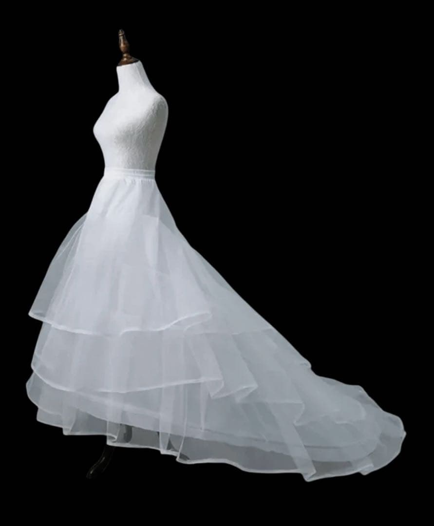 ウェディングドレス　Aライン