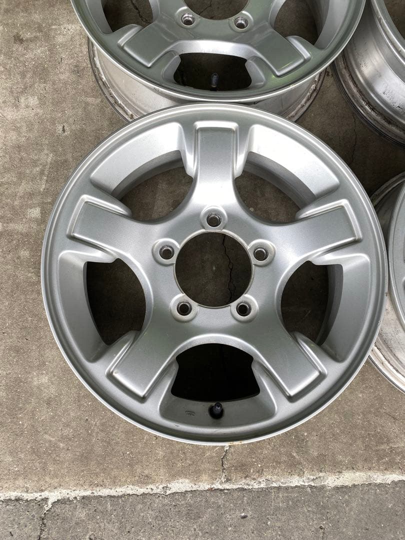 ジムニー 純正16インチアルミホイール JB