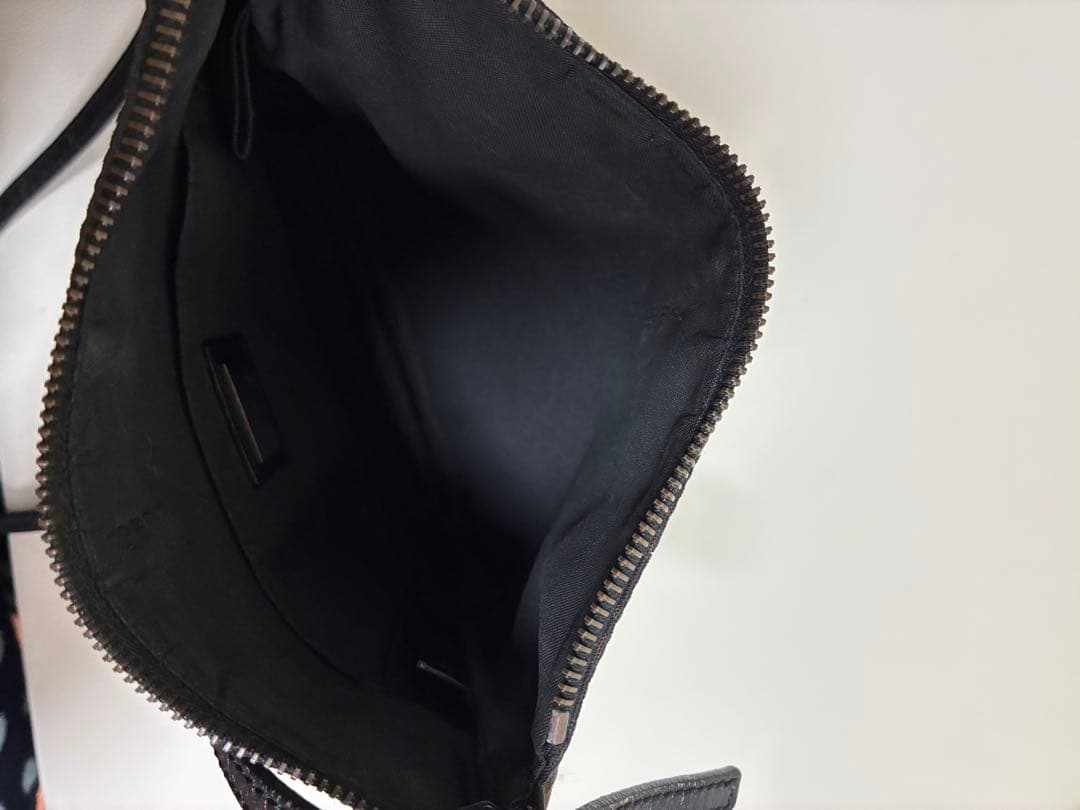 FENDI ブラウンロゴショルダーバッグ