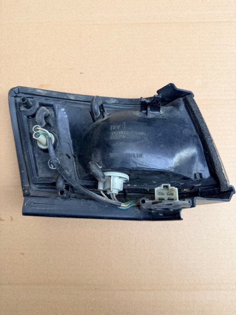 ae86レビン 左コーナーランプ