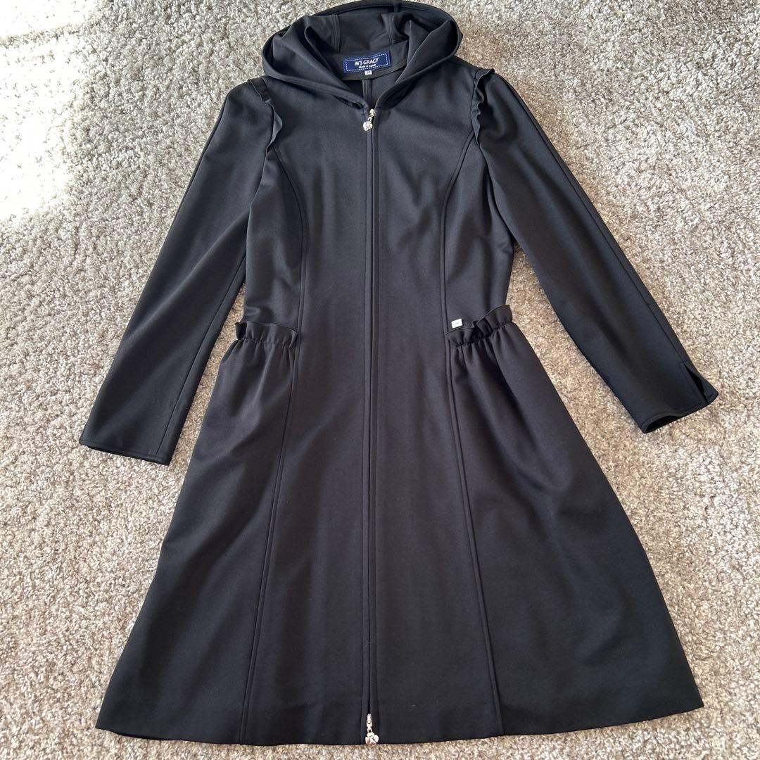 エムズグレイシー　フード付き黒ジップアップコート