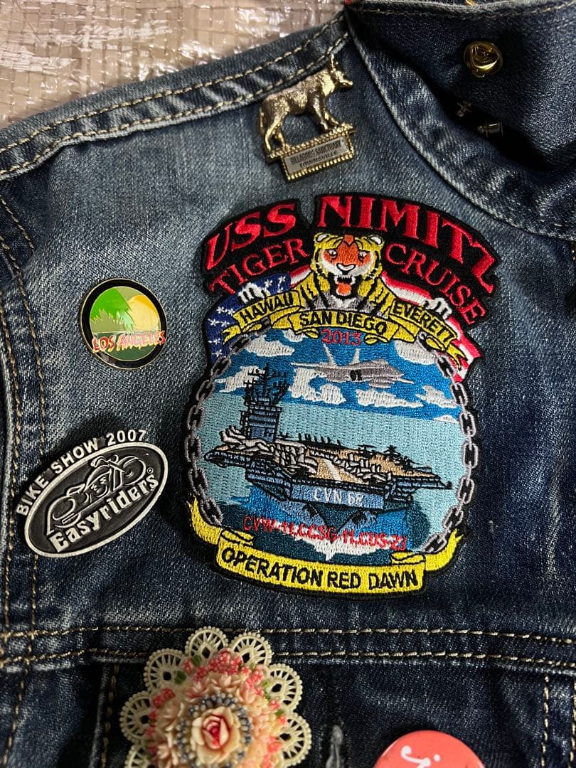 み*ら様 バッジ付きリーバイスレディースGジャン