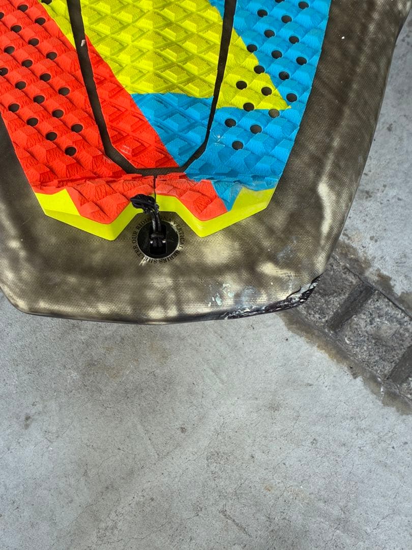 送料込　スリーウェザーサーフボード　シェルター　40L