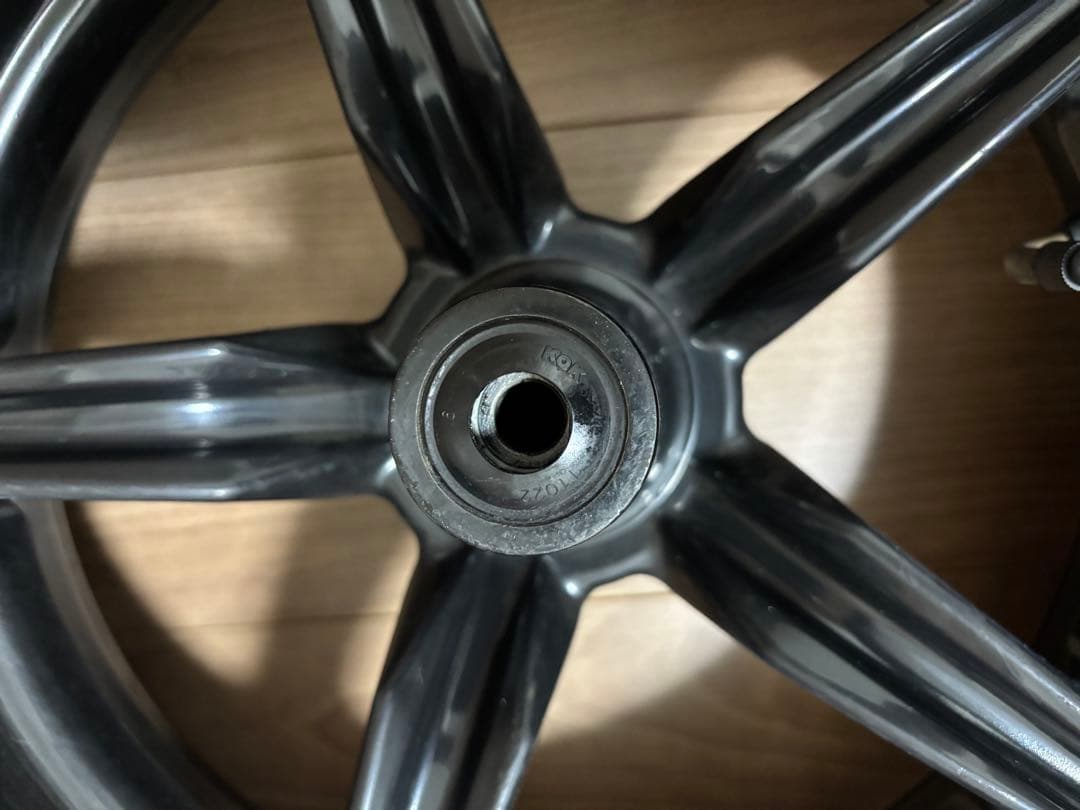 シグナスX 5型　純正ホイール