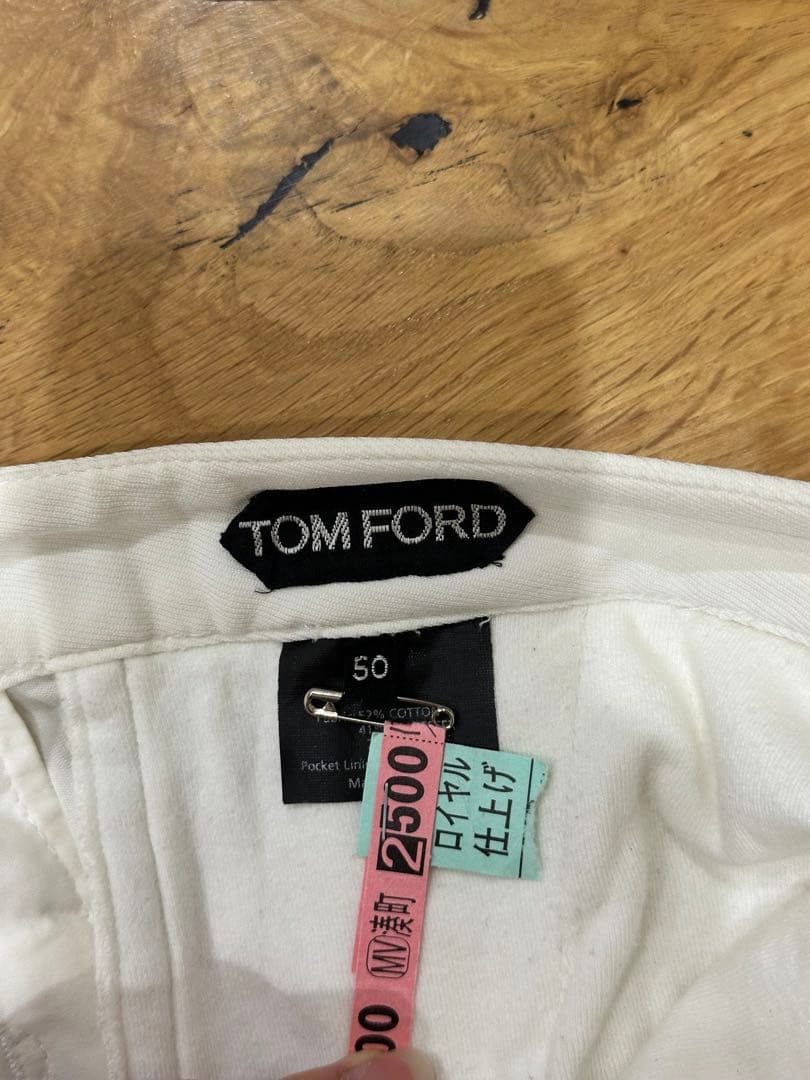トムフォード　TOMFORD ハーフパンツ　メンズ　ショートパンツ