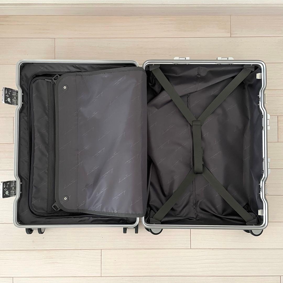 【美品】Libetee リベティ キャリーケース S マットシルバー