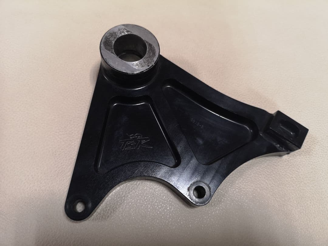 超激レア TSR CB1300SFリアブレーキキャリパーサポートブレンボー付き