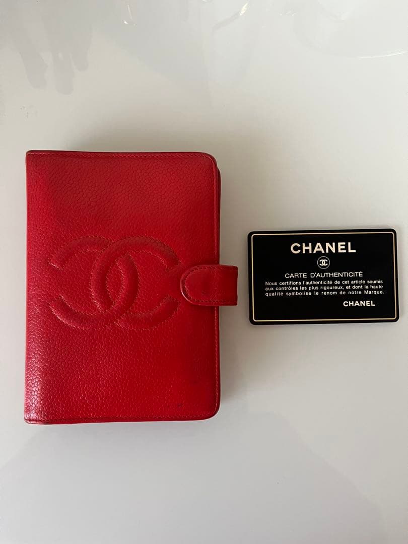 CHANEL レッドカードケース 5037177