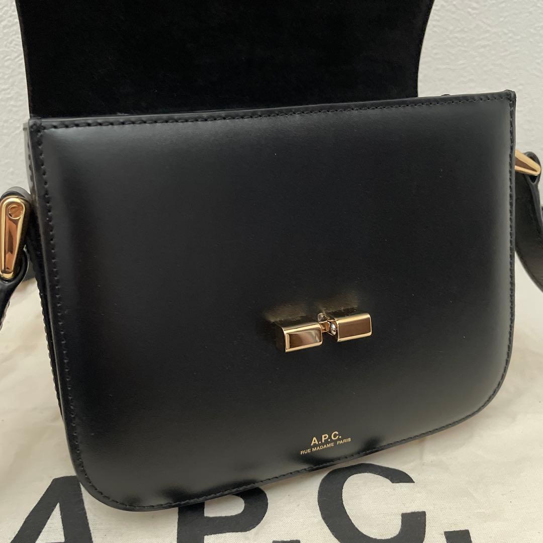 A.P.C. アーペーセー GRACE ショルダーバッグ　MINI