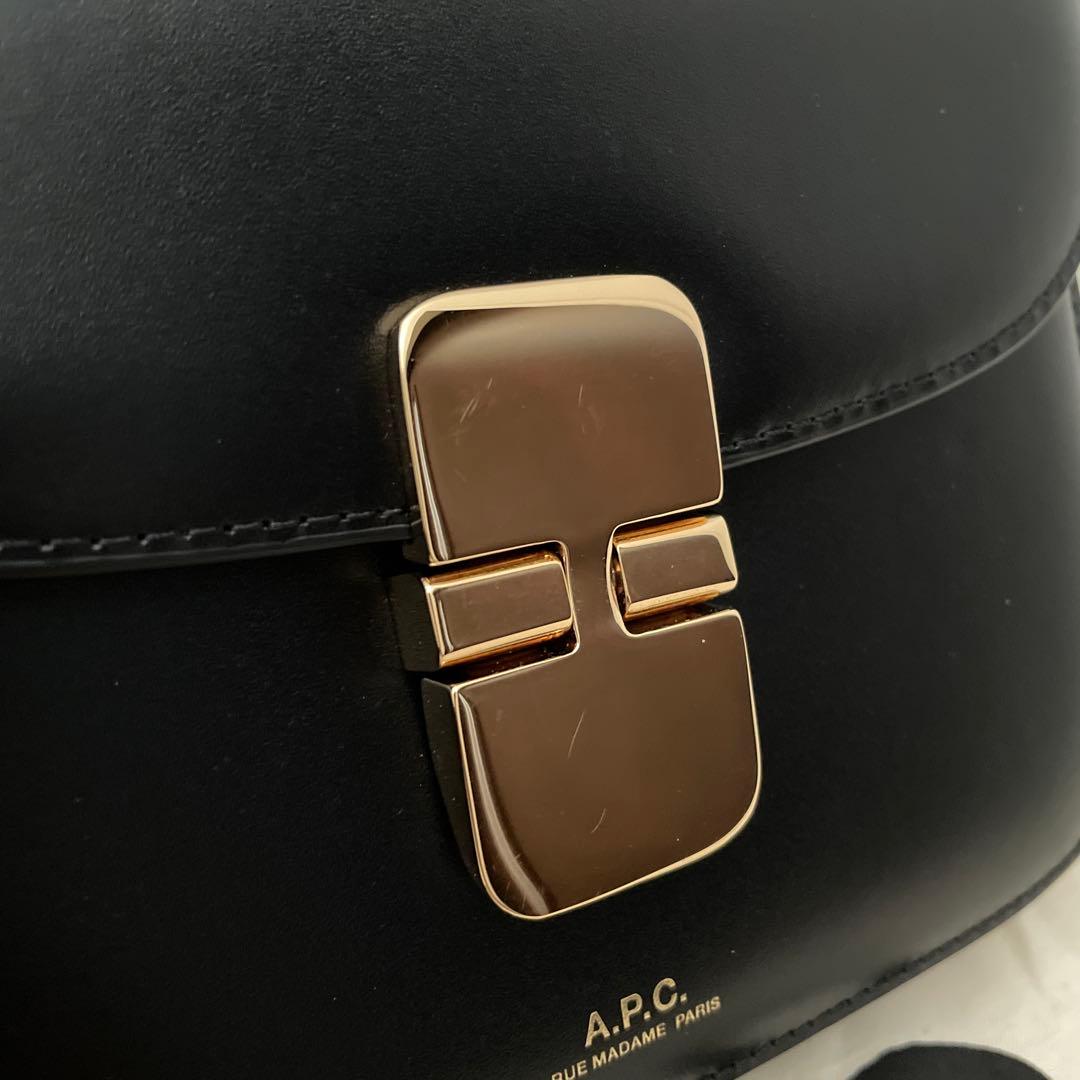 A.P.C. アーペーセー GRACE ショルダーバッグ　MINI