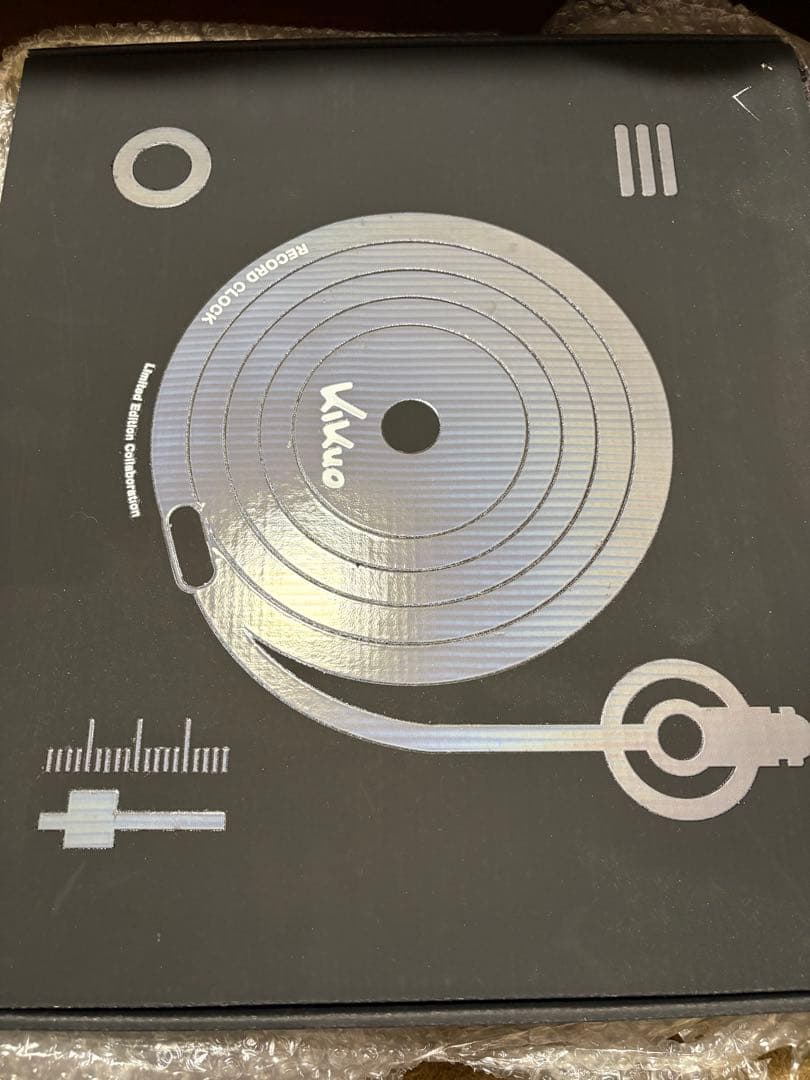 きくおミク7 レコード型時計、直筆サインち付き！